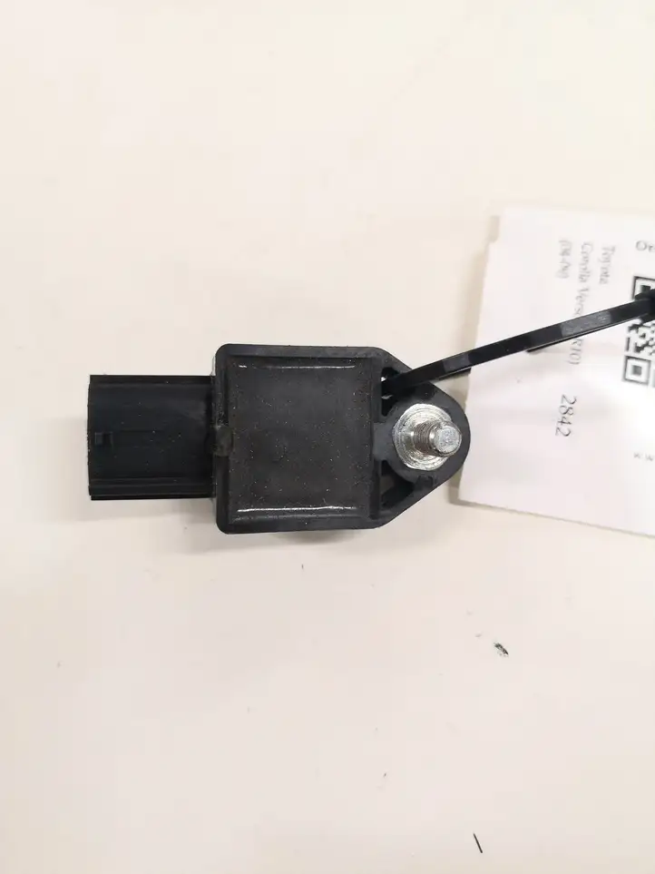 Toyota Corolla Verso AR10 (2004 - 2009) 8983105010 Датчик удара SRS — фото 1