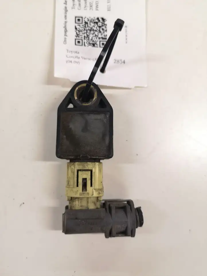Toyota Corolla Verso AR10 (2004 - 2009) 891730F010 Датчик удара SRS — фото 2
