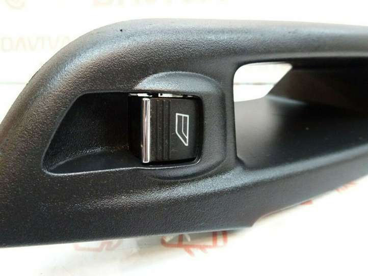 Ford Focus (2008 - 2011)  BM51-A237W21-BEW Отделка  кнопки стеклоподъемника