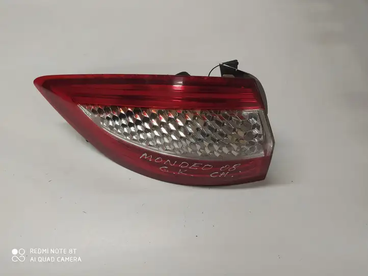 Ford Mondeo MK IV (2007 - 2014) 7S7113405B Задний фонарь в кузове — фото 1