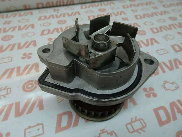 Volkswagen Golf IV (1998 - 2005)  030121019 Водяной насос