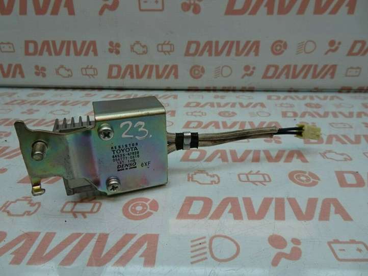 Toyota Prius (NHW20) (2003 - 2009)  44535-47020 Реостат вентилятора печки