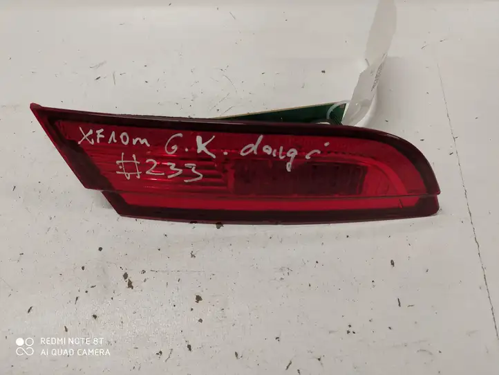 Jaguar XF (2007 - 2015) 8X2315K273 Задний фонарь в крышке багажника — фото 2