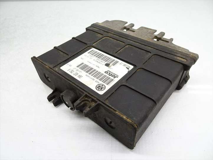 Volkswagen Golf IV (1998 - 2005)  09A927750R Блок управления коробки передач