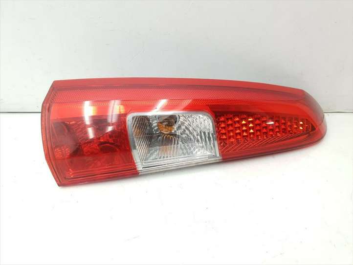 Volvo XC70 (2004 - 2007)  160985 Задний фонарь в кузове