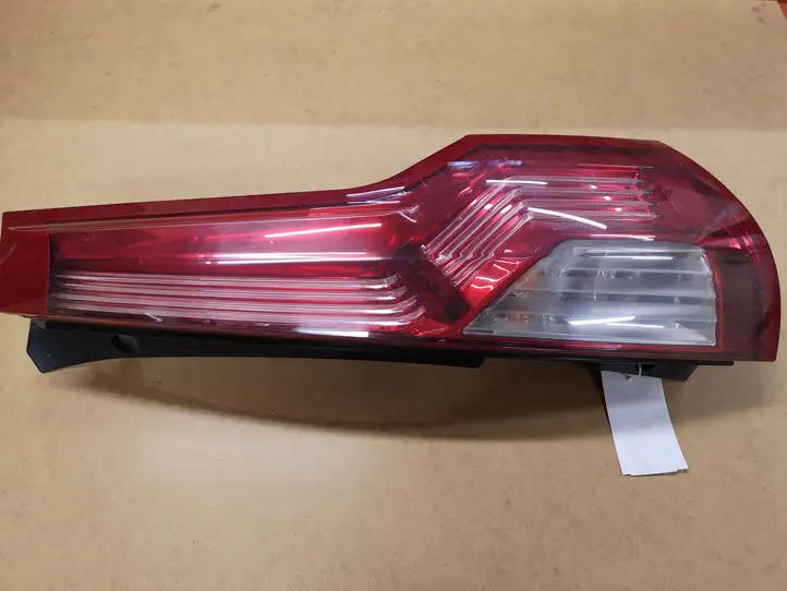 Citroen C4 I Picasso (2006 - 2013) PSA00946602RE Задний фонарь в кузове — фото 1