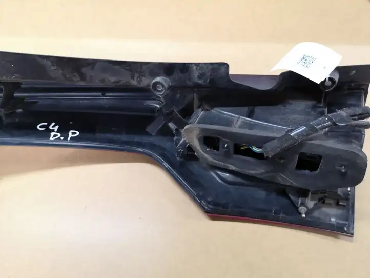 Citroen C4 I Picasso (2006 - 2013) PSA00946602RE Задний фонарь в кузове — фото 2