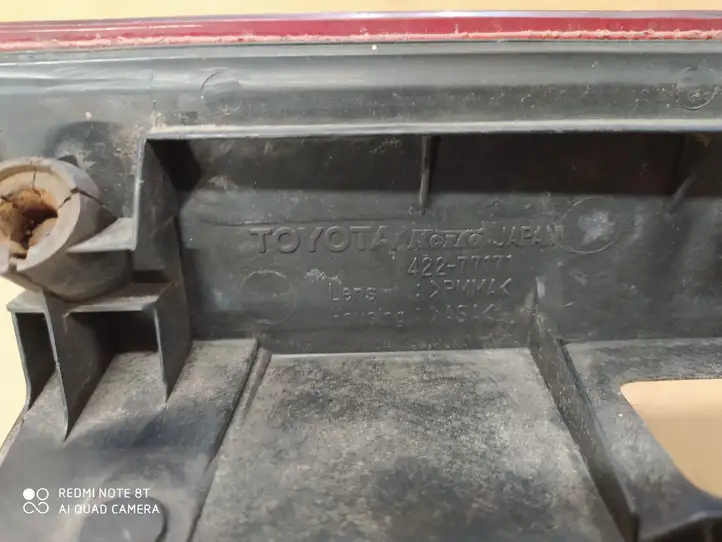 Toyota Previa (XR30, XR40) II (2000 - 2006) 42277171 Задний фонарь в кузове — фото 3