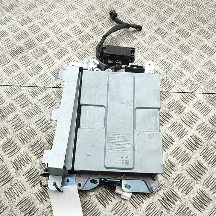 Mitsubishi (2019 - ) 3712901001 Реле выравнивания напряжения — фото 3