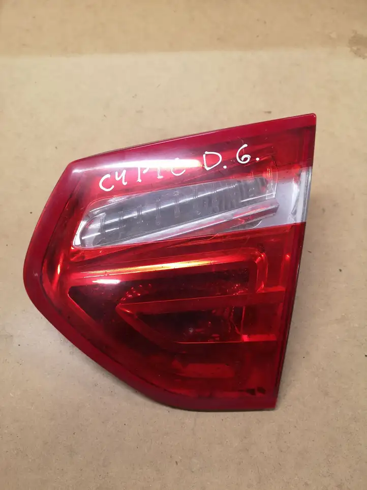 Citroen C4 I Picasso (2006 - 2013) 9653547677 Задний фонарь в крышке багажника — фото 1
