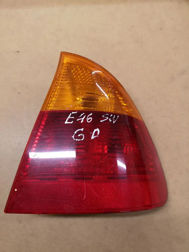 BMW 3 E46 (1998 - 2005) 63216928386 Задний фонарь в кузове — фото 1