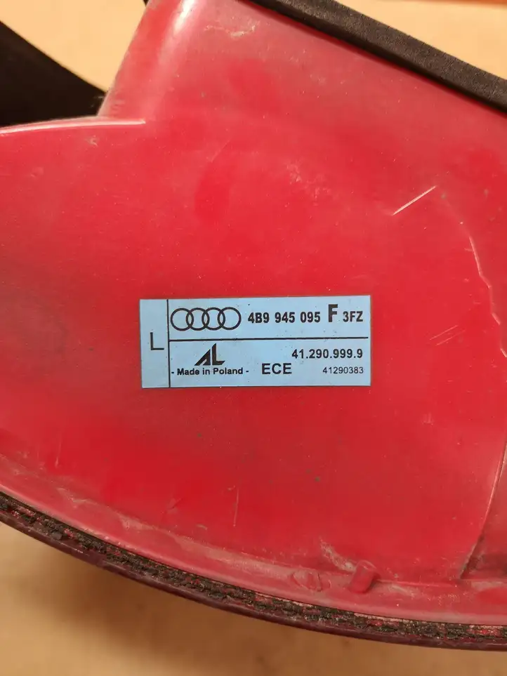 Audi A6 S6 C5 4B (2001 - 2004) 412909999 Задний фонарь в кузове — фото 2