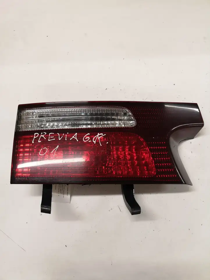Toyota Previa (XR30, XR40) II (2000 - 2006) 28144 Задний фонарь в крышке багажника — фото 1
