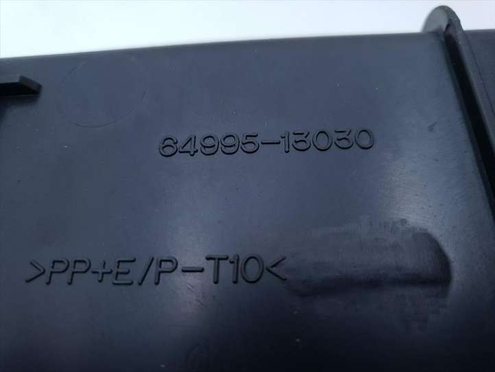 Toyota Corolla E120 E130 (2000 - 2004)  64995-13030 Комплект инструментов