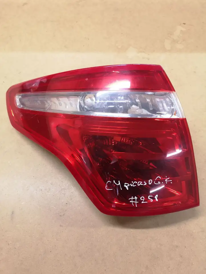 Citroen C4 I Picasso (2006 - 2013) 9653547580 Задний фонарь в кузове — фото 1