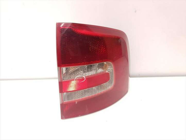 Skoda Octavia Mk2 (1Z) (2004 - 2013)  1Z9945096 Задний фонарь в кузове