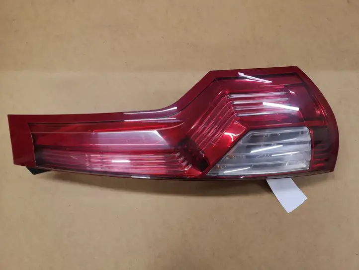 Citroen C4 I Picasso (2006 - 2013) PSA00946602RE Задний фонарь в кузове — фото 1