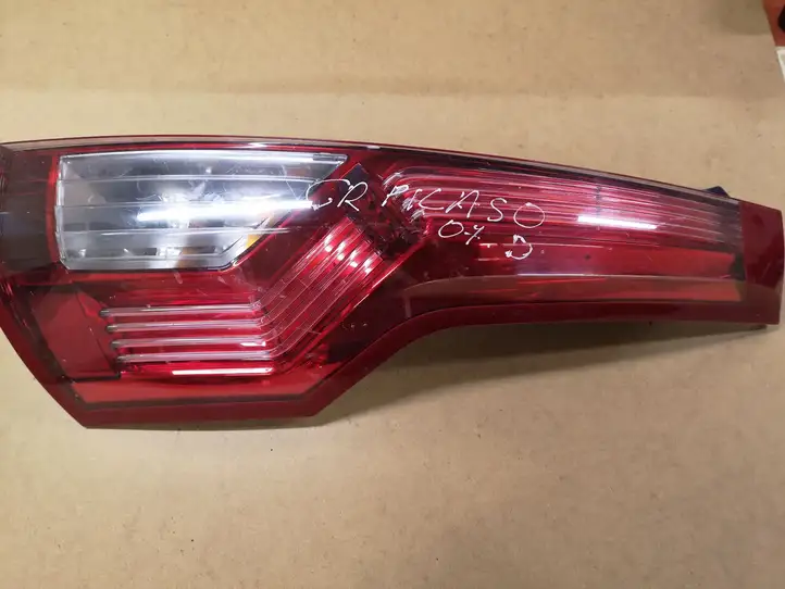 Citroen C4 I Picasso (2006 - 2013) PSA00946602RE Задний фонарь в кузове — фото 1