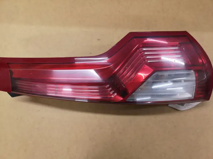 Citroen C4 I Picasso (2006 - 2013) PSA00946602RE Задний фонарь в кузове — фото 1