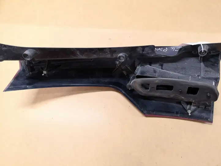 Citroen C4 I Picasso (2006 - 2013) PSA00946602RE Задний фонарь в кузове — фото 2
