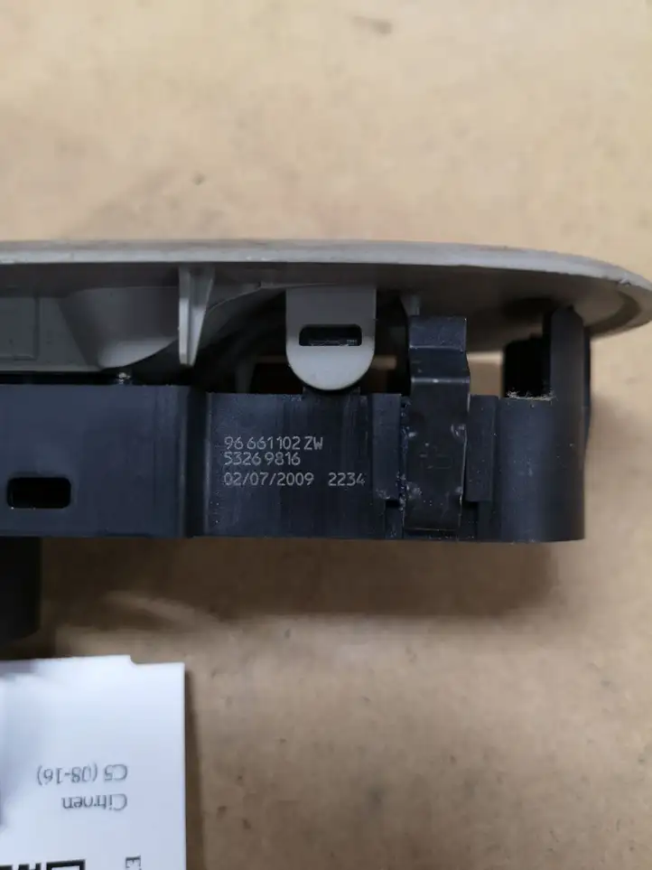 Citroen C5 (2008 - 2017) 96661102ZW Кнопка стеклоподъемников — фото 4