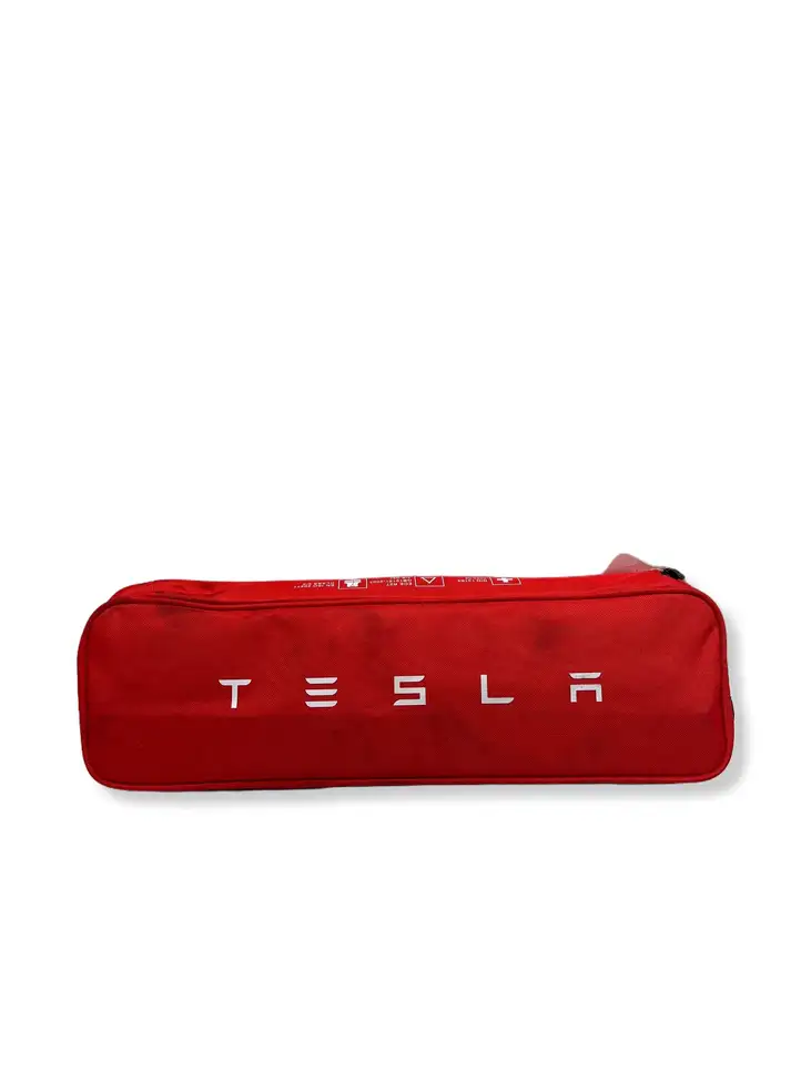 Tesla (2023 - ) P147507600D Автомобильная аптечка — фото 1