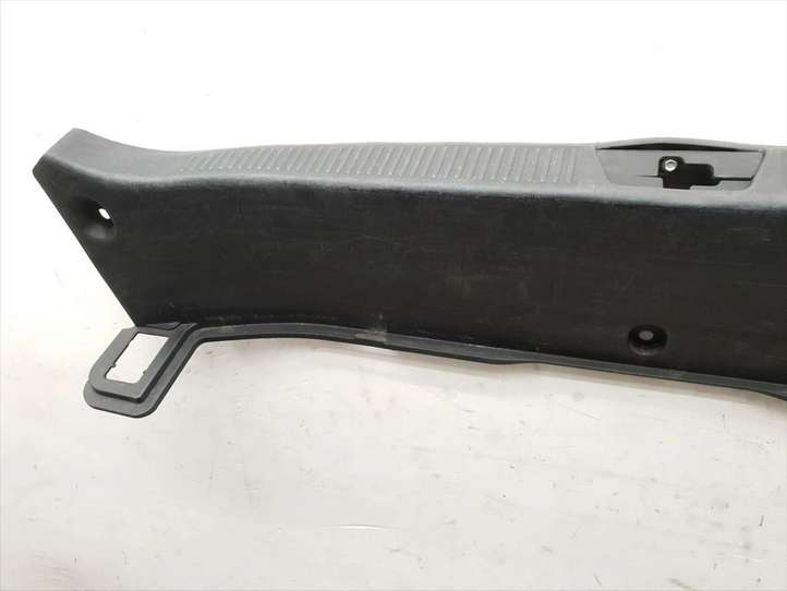 Lexus GS 300 350 430 450h (2004 - 2007)  58387-30170 Отделка замка