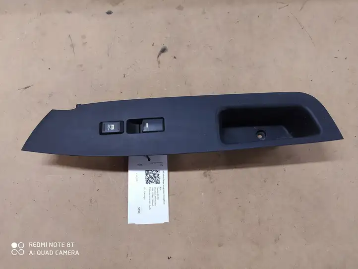 Kia Sorento (2006 - 2009) 935752P500VA Кнопка стеклоподъемников — фото 1