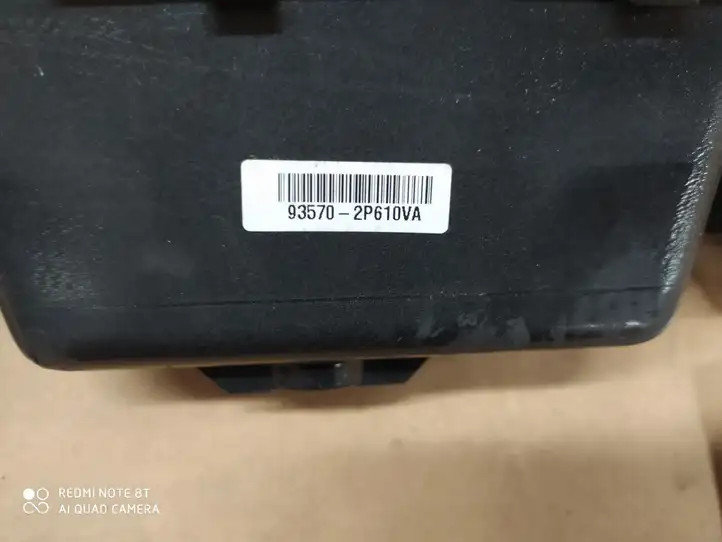 Kia Sorento (2006 - 2009) 935702P610VA Кнопка стеклоподъемников — фото 3