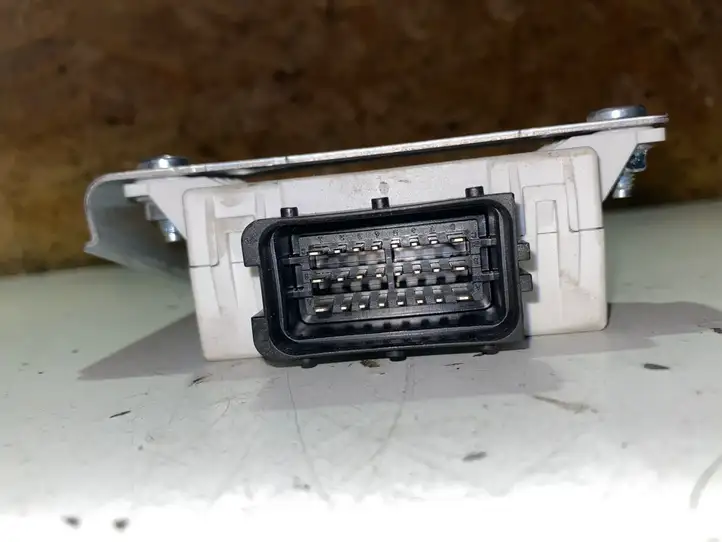 Toyota RAV 4 (XA30) (2006 - 2016) 85940-0F010A Реле интервала стеклоочистителей — фото 3