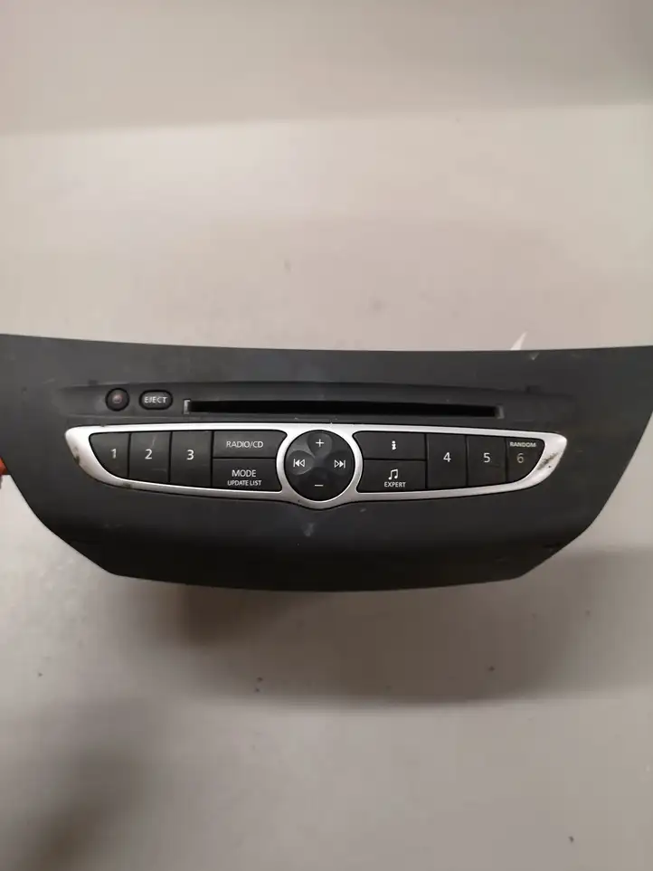 Renault Laguna III (2007 - 2015) 281150013RT Магнитола / мультимедийная система — фото 1