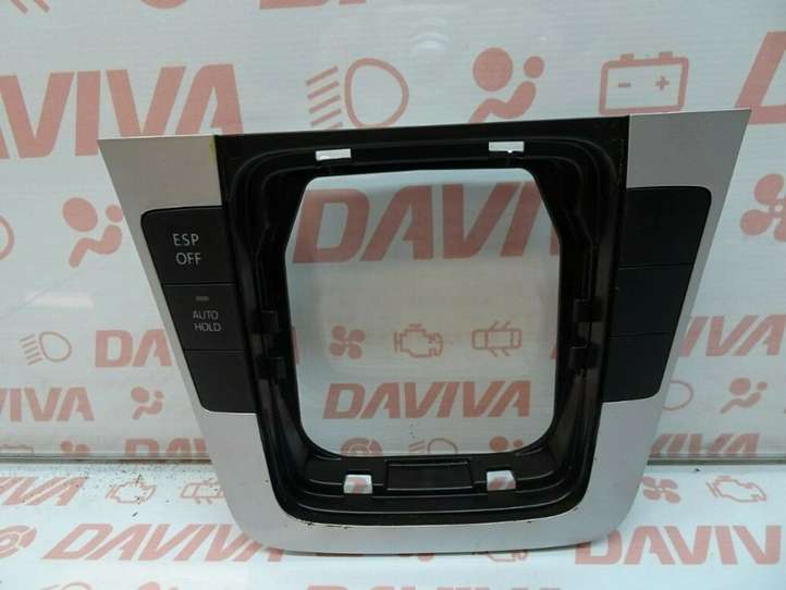 Volkswagen PASSAT B6 (2005 - 2010)  3C0864263G Рамка рычага переключения передач