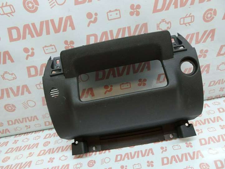 Nissan Navara D40 (2004 - 2015)  68246EB30C Отделочный щит панели (центральный)