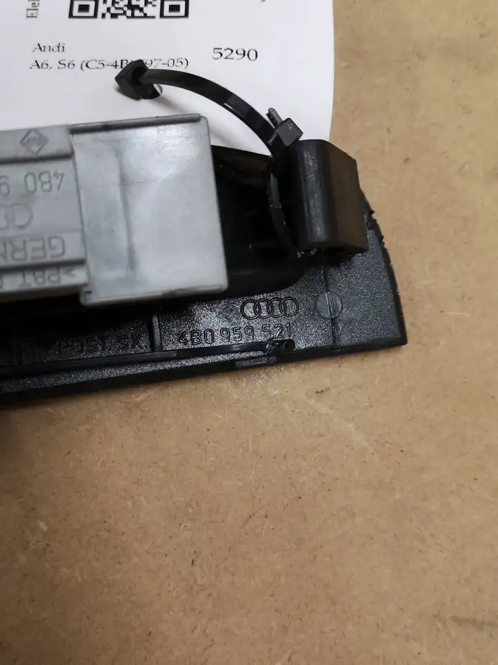 Audi A6 S6 C5 4B (2001 - 2004) 4B0959855 Кнопка стеклоподъемников — фото 4
