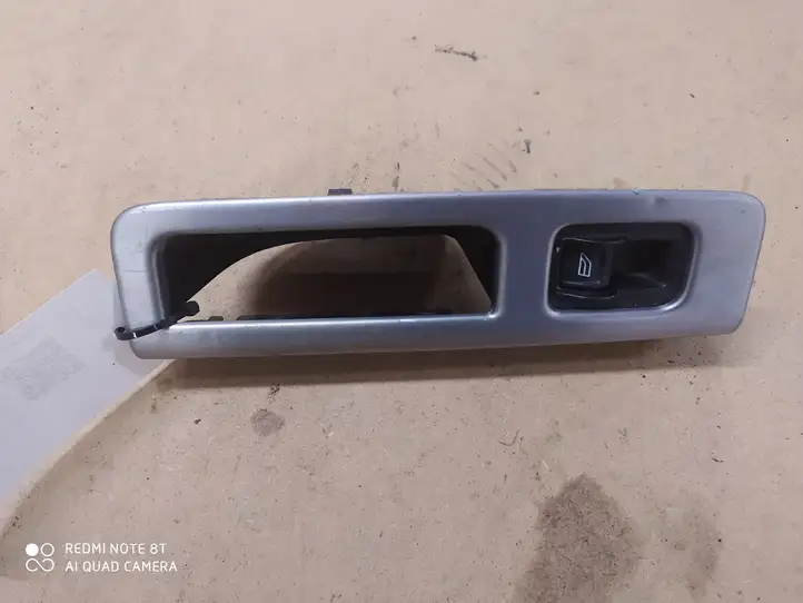 Volvo S40 (2007 - 2012) 8663813 Кнопка стеклоподъемников — фото 1