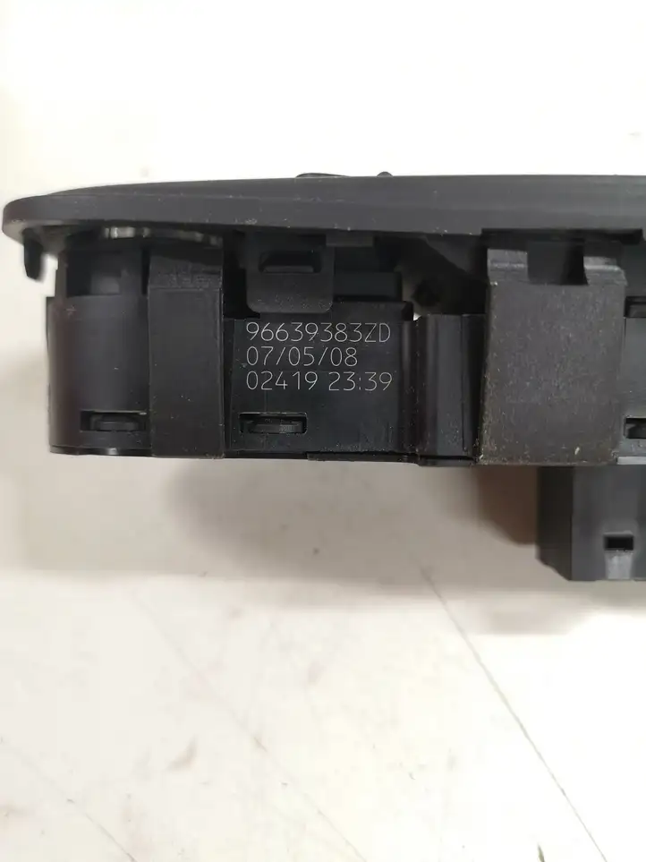Citroen C4 I Picasso (2006 - 2013) 96639383ZD Блок кнопок стеклоподъемников — фото 3