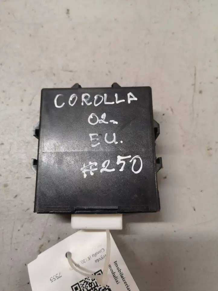 Toyota Corolla E120 E130 (2000 - 2004) 8978012140 Блок иммобилайзера — фото 1