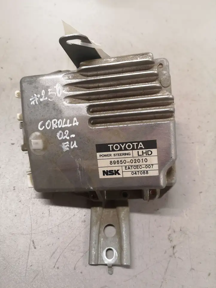 Toyota Corolla E120 E130 (2000 - 2004) 8965002010 Блок управления усилителем руля — фото 3