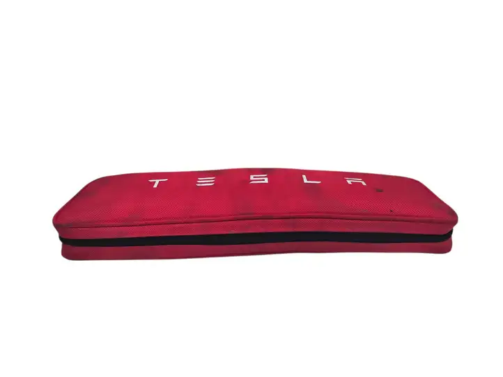 Tesla (2018 - ) 106064600A Автомобильная аптечка — фото 3