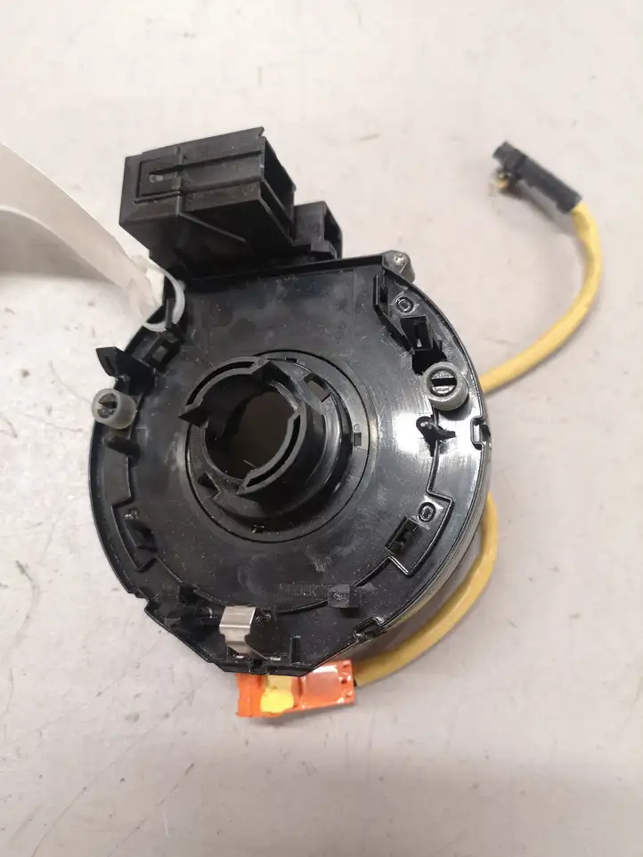 Toyota Corolla Verso AR10 (2004 - 2009) 43L0600 Контактное кольцо SRS — фото 3