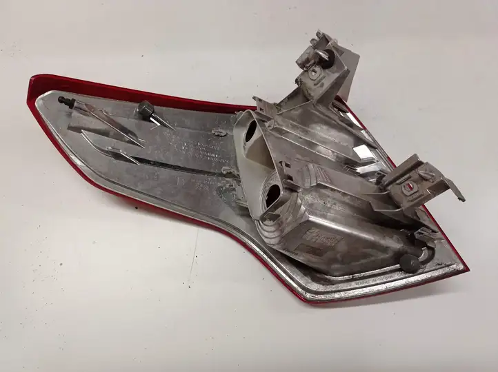 Citroen C4 I Picasso (2006 - 2013) 9653547480 Задний фонарь в кузове — фото 3