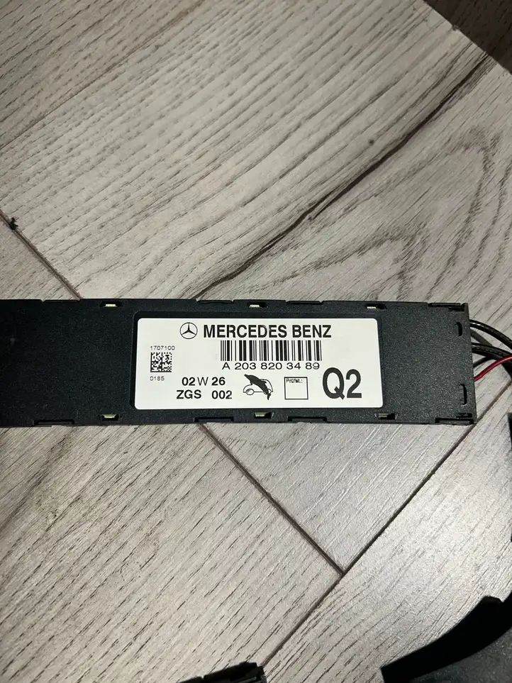 Mercedes-Benz (2003 - ) A2038203489 Антенна бесключевого доступа — фото 8