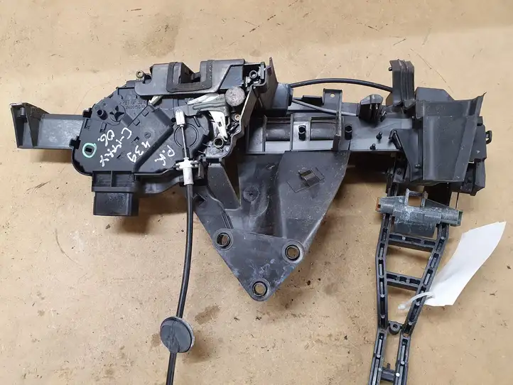 Ford Focus C-MAX (2003 - 2010) 3M51R21979 Замок передней двери — фото 1