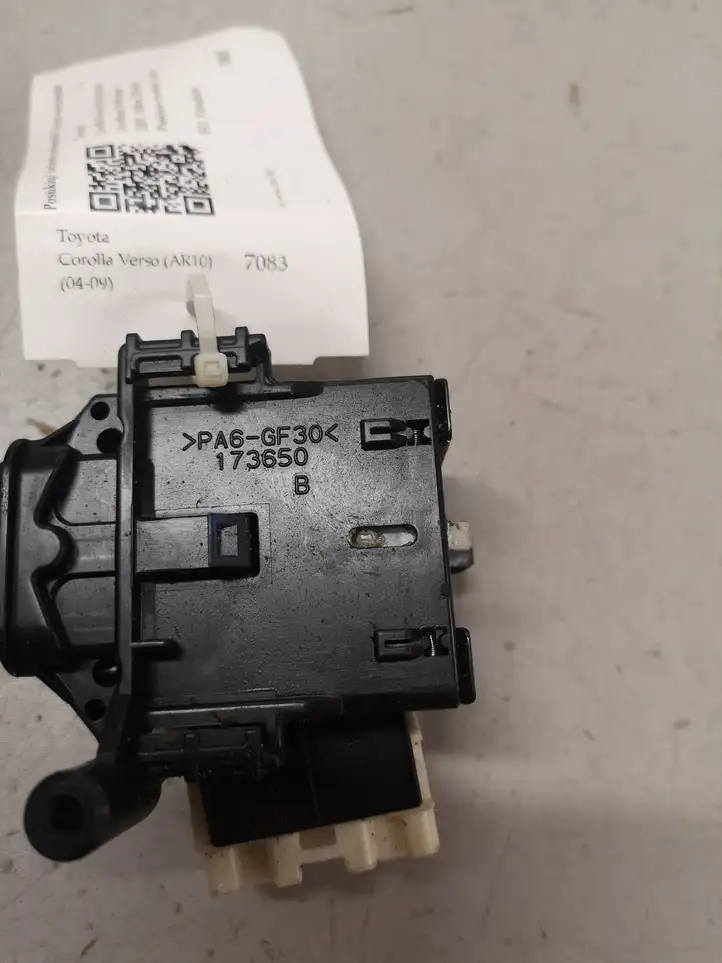Toyota Corolla Verso AR10 (2004 - 2009) 8414005110 Подрулевой переключатель — фото 2