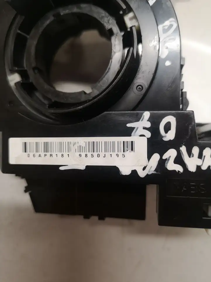 Mazda 5 (2005 - 2010) Z823631122 Контактное кольцо SRS — фото 3
