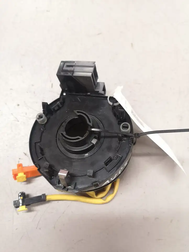 Toyota Avensis T250 (2006 - 2009) DAL0231 Контактное кольцо SRS — фото 1