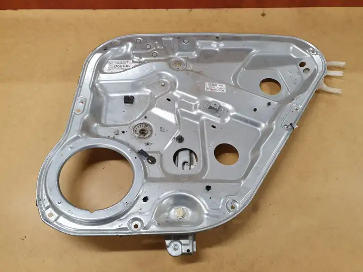 Hyundai Santa Fe (2005 - 2009) BJC7195834802B030J4S4 Стеклоподъемник задней двери без мотора — фото 1
