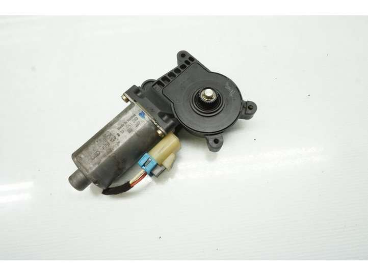 Mercedes-Benz ML W163 (1997 - 2005)  9137041093 Механизм подъема окон задней двери
