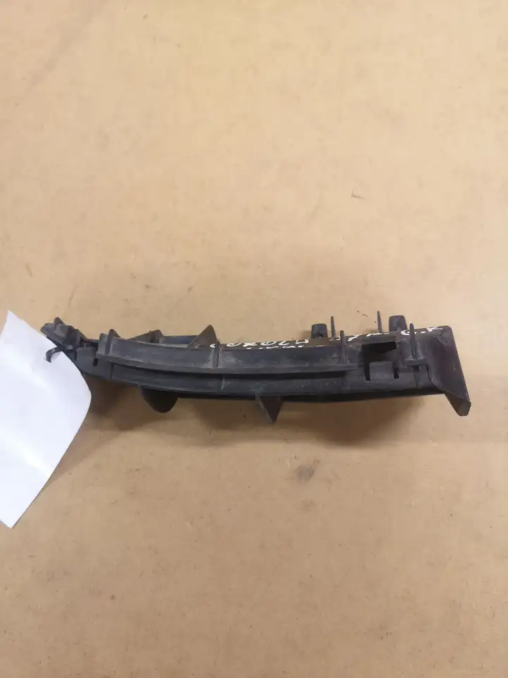 Toyota Corolla Verso AR10 (2004 - 2009) 525630F010 Кронштейн заднего бампера — фото 2