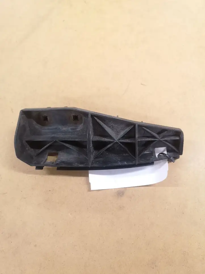 Toyota Corolla Verso AR10 (2004 - 2009) 525630F010 Кронштейн заднего бампера — фото 3
